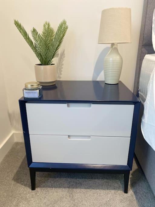 Central Manchester-1Br Apartment Free Parking-Cinema Room Екстер'єр фото